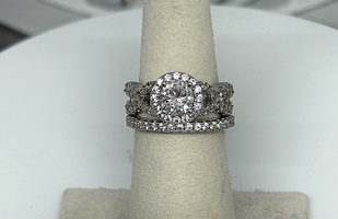  Silver Ring Sz:8 6.70gms 0.925% STERLING SILVER CZ BRIDAL SET SIZE 8
