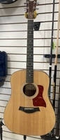 Taylor 110 Acoustic Guitar Natural in Hard Case