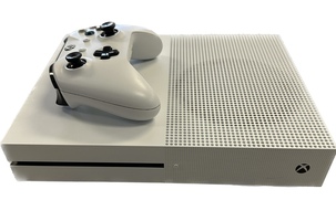 Microsoft 1681 Xbox One S 500GB with Wireless Controller 