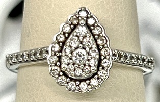 14K WHITE GOLD TEARDROP CLUSTER 5.5