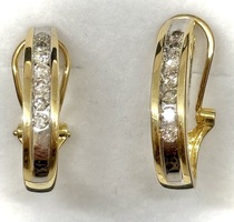 14K YELLOW GOLD OBLONG HOOP EARRINGS WITH CHANNEL SET DIAMONDS