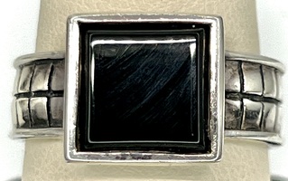 STERLING SILVER STATEMENT RING WITH SQUARE BLACK STONE SIZE 10