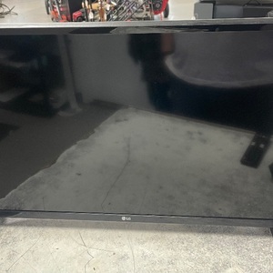 LG 32" SMART TV 32LM677BPUA