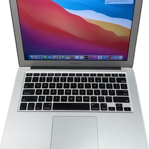 Apple MacBook Air 13" (A1466) – With Charger 