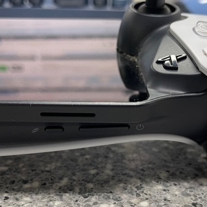 Sony’s CFI-Y1001 PlayStation Portal Remote Player