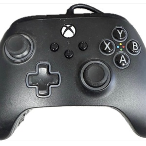 XBOX 1 OG WITH CHORDS AND BLACK REMOTE