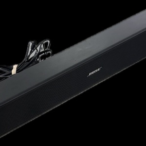 BOSE SOLO 5 SOUNDBAR WITH CORDS AND REMOTE