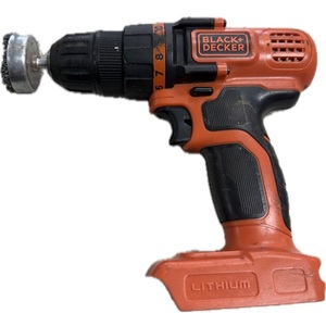 BLACK AND DECKER DRILL WITH BATTERY AND CHARGER