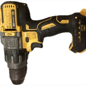 DEWALT DCD996 DCD777 W/ 1 BATTERY AND CHARGER