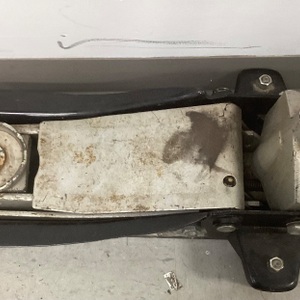 3 TON FLOOR JACK