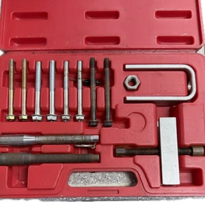 Generic steering wheel puller set in red case 
