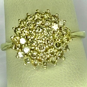  10K GOLD STAR CLUSTER RING SIZE 8