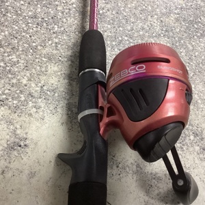 ZEBCO SLINGSHOT FISHING REEL AND ROD COMBO
