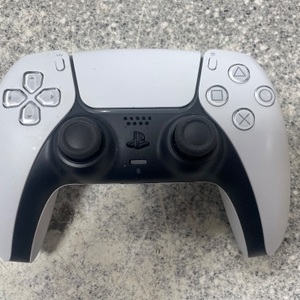 SONY PS5 DUALSHOCK 5 CONTROLLER (WHITE)