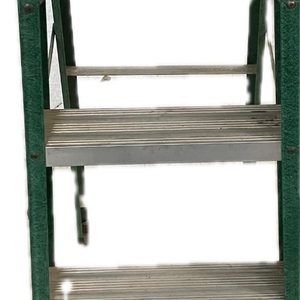 HUSKY 6 FT FIBERGLASS LADDER