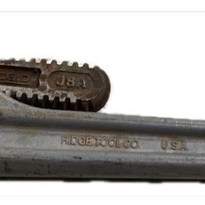 RIGID  10" ALUMINUM PIPE WRENCH