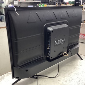 TCL 32S331 32IN. SMART ROKU TV